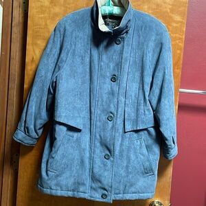 Ladies Forecaster sport, small petite zipper with buttoned placket.